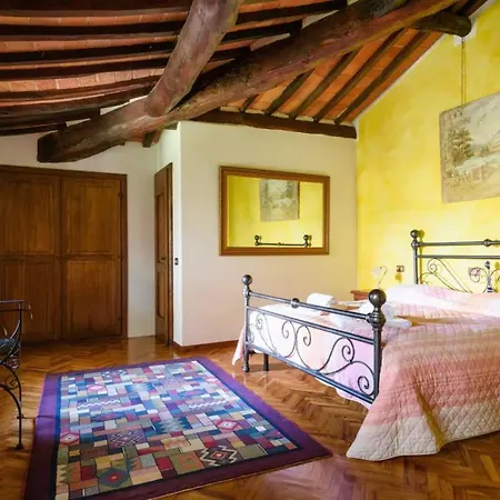 Di Leonardo Villa Sinalunga